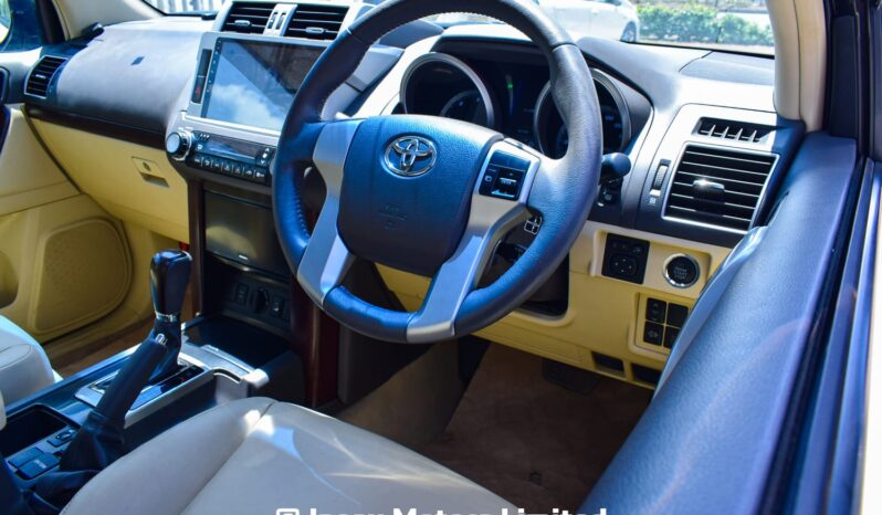 
								Toyota Landcruiser Prado full									