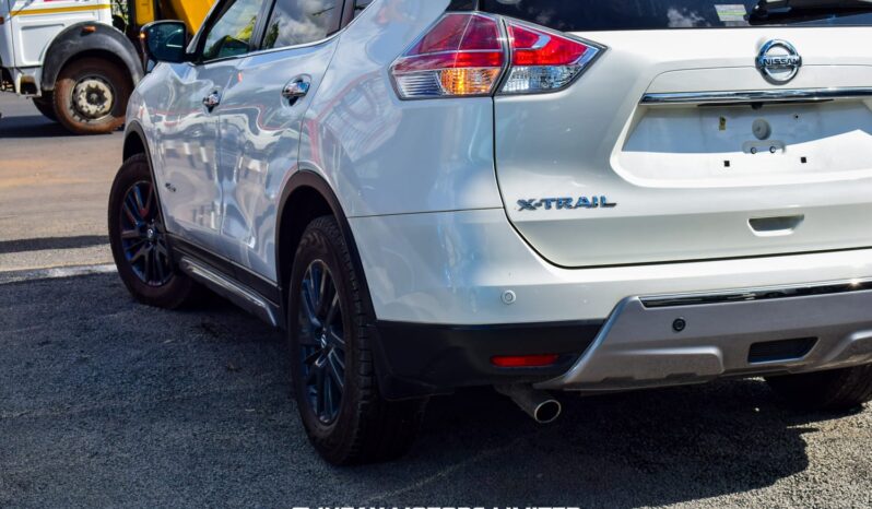 
								Nissan Xtrail full									