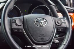 
										Toyota Auris full									