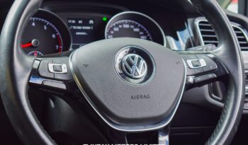
										Volkswagen Golf full									
