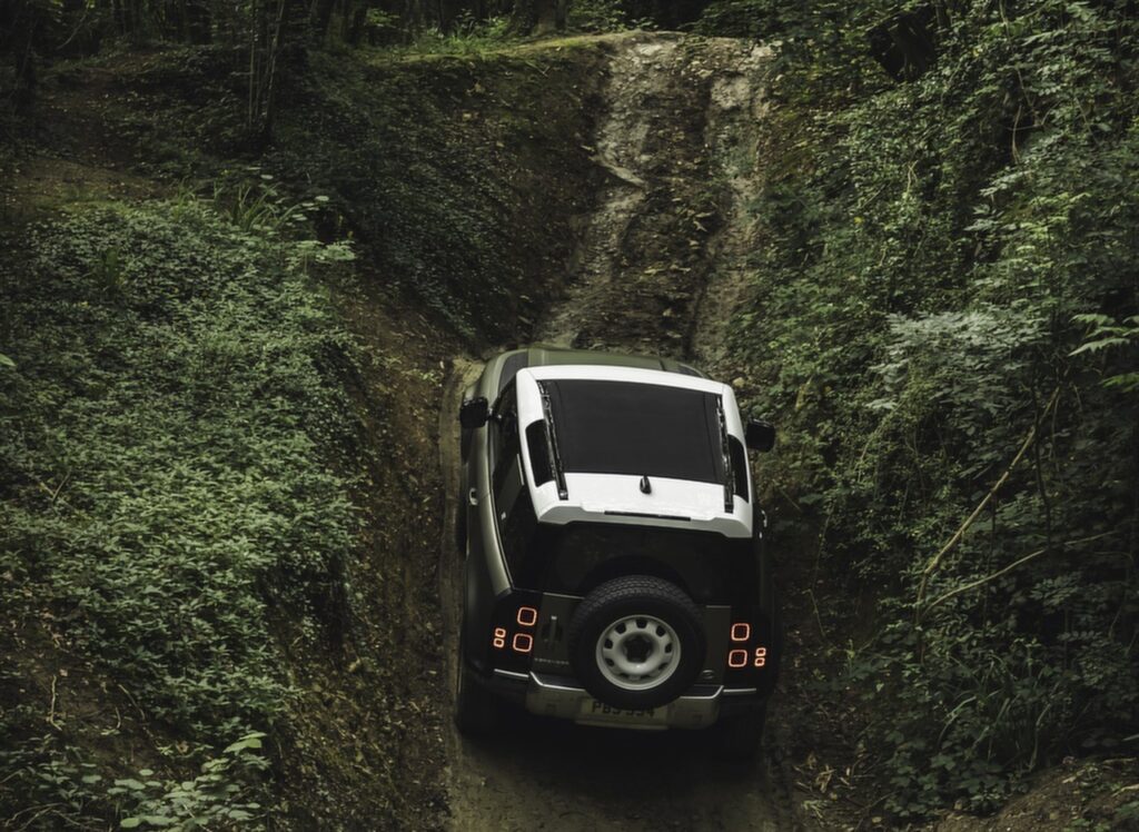 2020 Land Rover Defender 90
