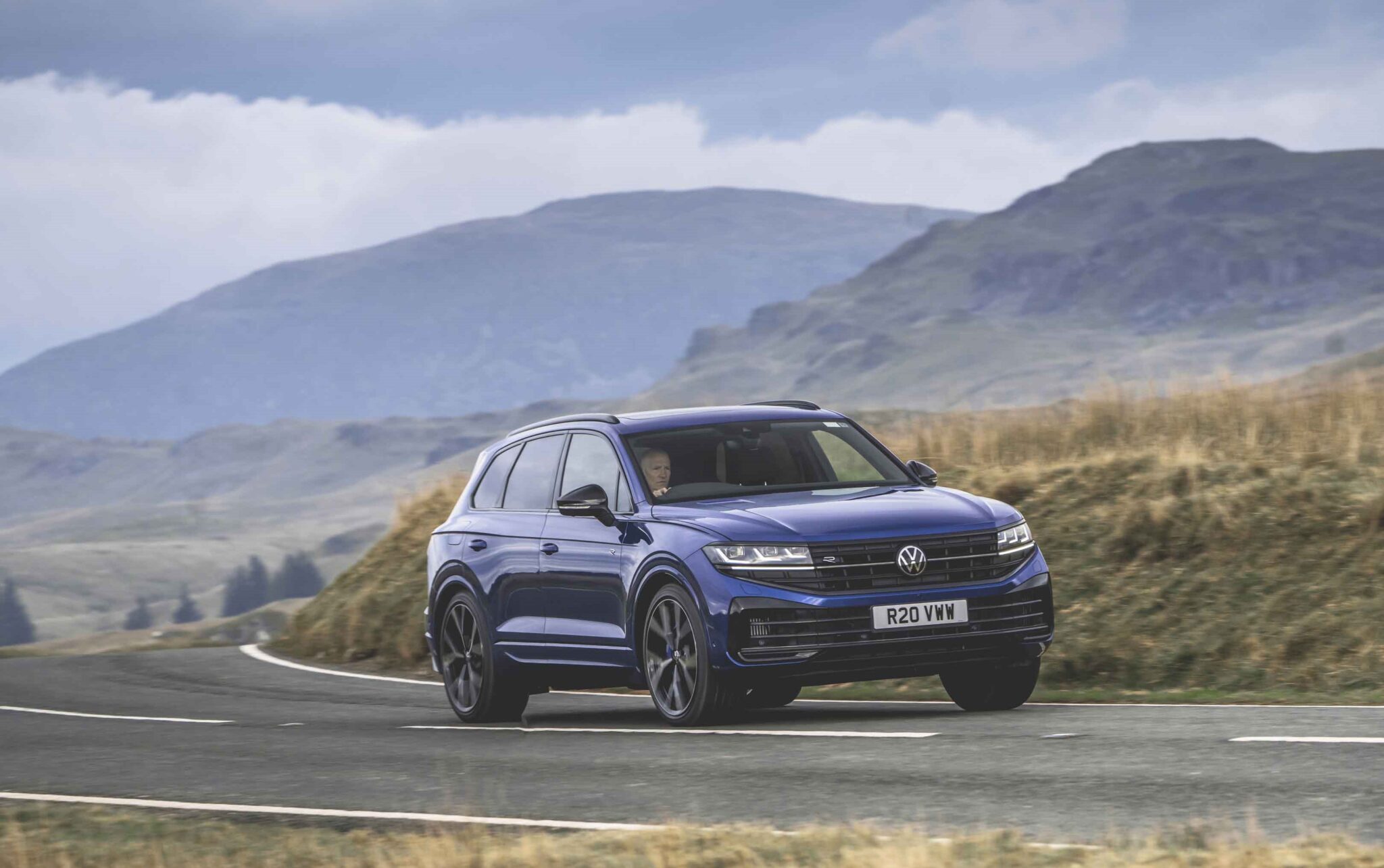 2024 VOLKSWAGEN TOUAREG R EHYBRID UK VERSION - INEAX MOTORS