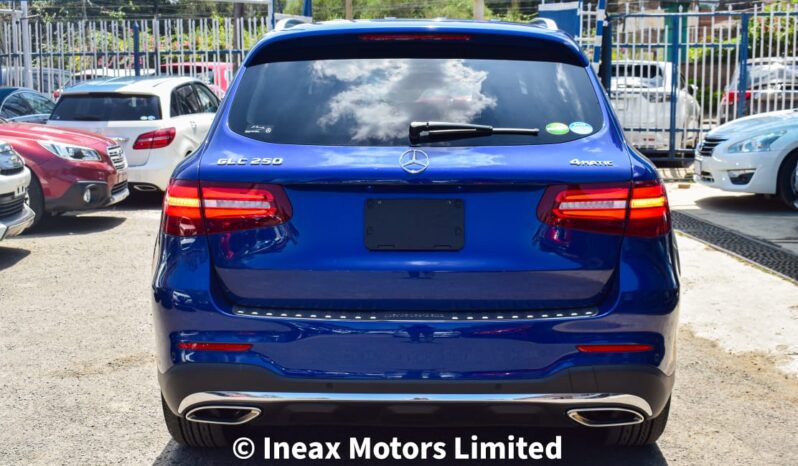 
MERCEDES-BENZ GLC full									