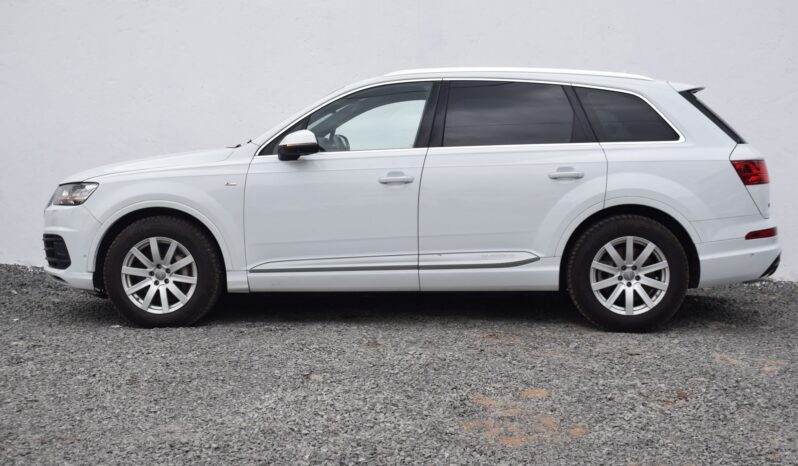 
AUDI Q7 full									