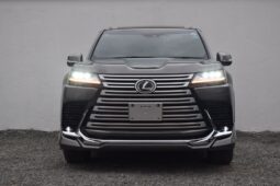 LEXUS LX600