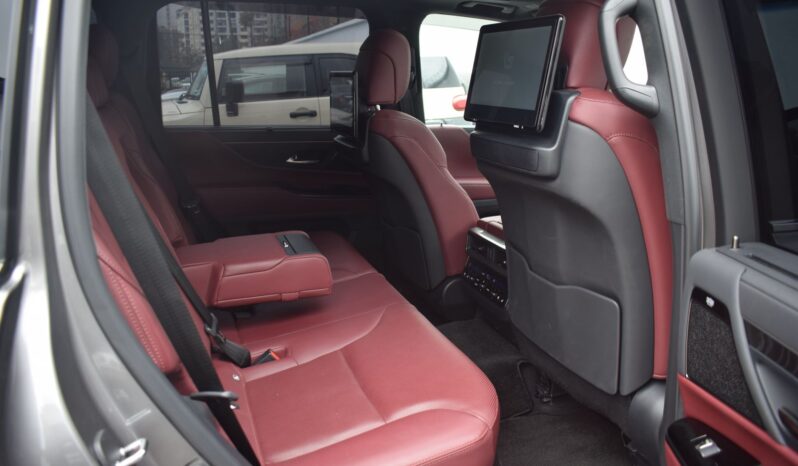 
LEXUS LX600 full									