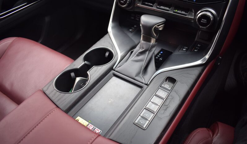 
LEXUS LX600 full									