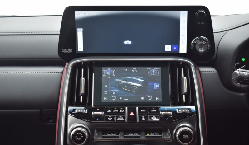 
LEXUS LX600 full									