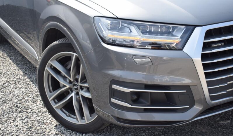
AUDI Q7 full									