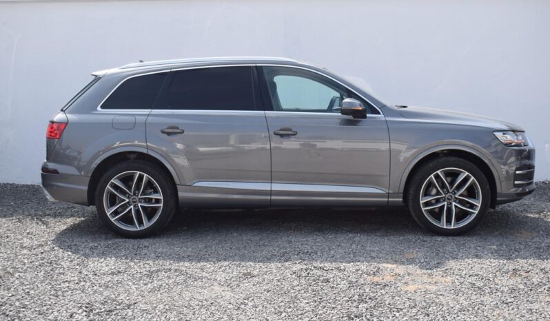 
AUDI Q7 full									