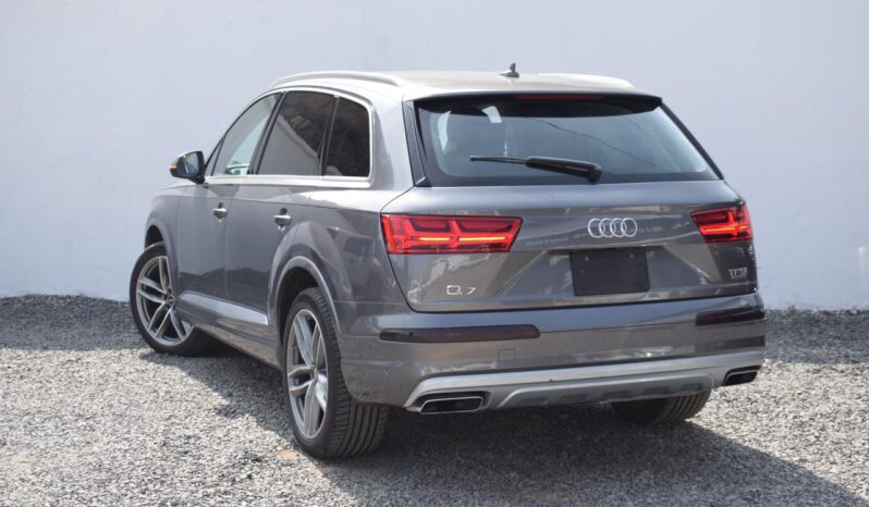 
AUDI Q7 full									