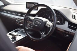 
AUDI Q7 full									