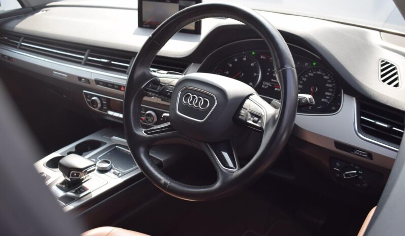 
AUDI Q7 full									