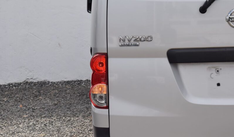 
NISSAN NV200 full									