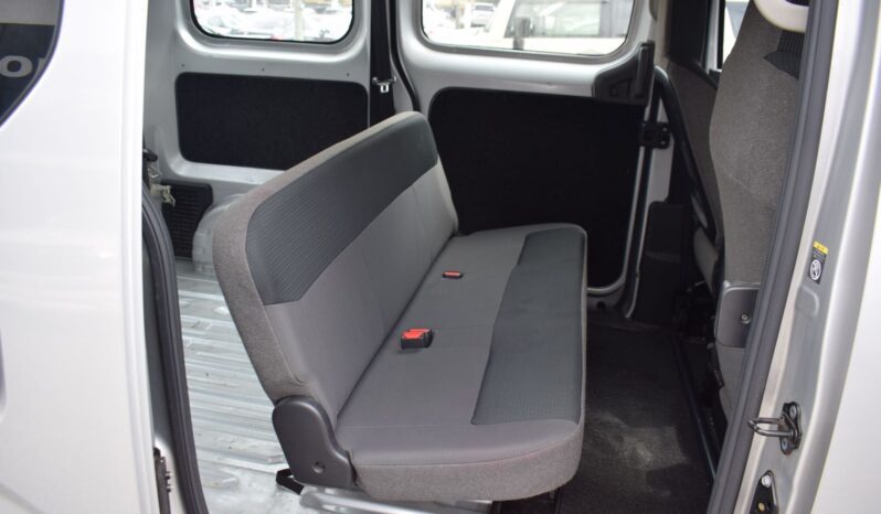 
NISSAN NV200 full									