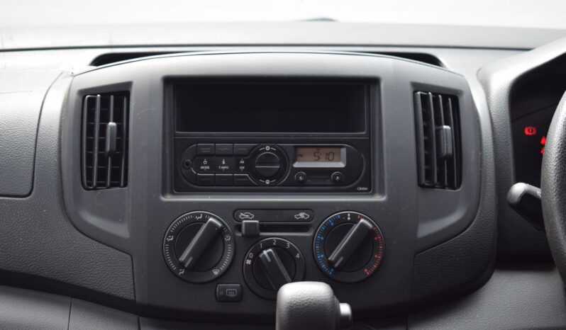 
NISSAN NV200 full									