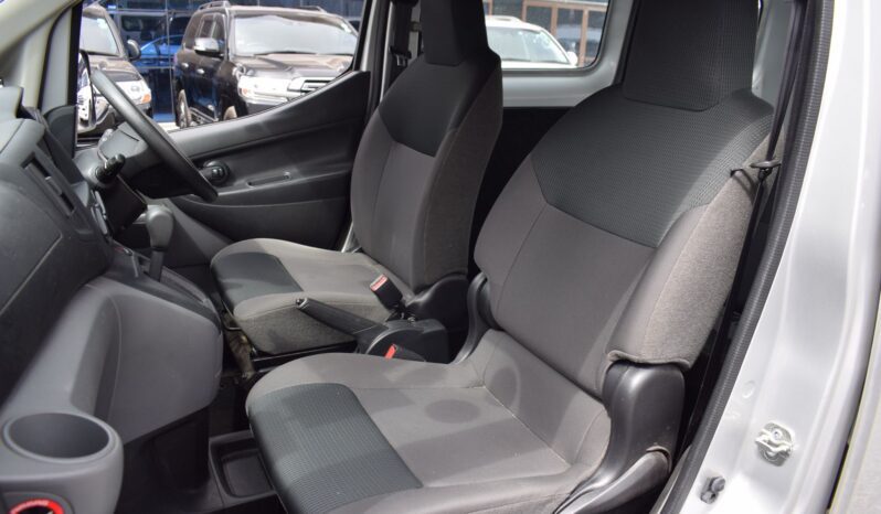 
NISSAN NV200 full									