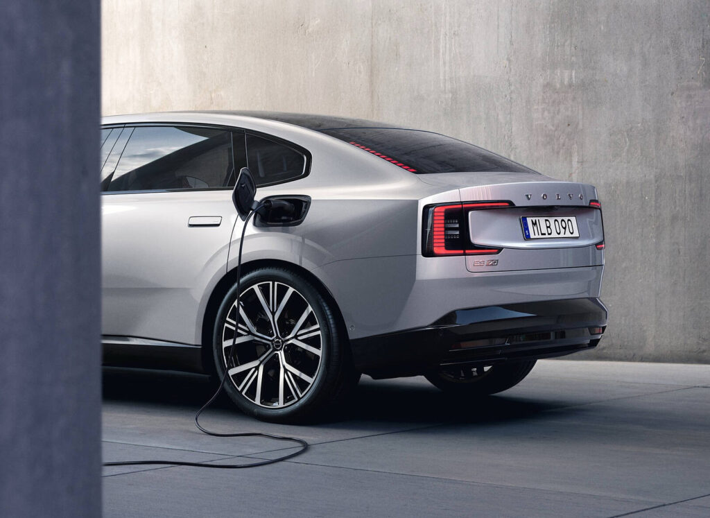 2026 Volvo ES90