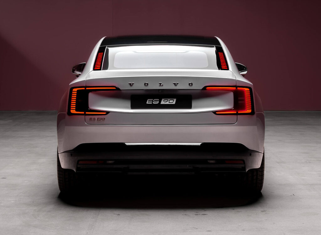2026 Volvo ES90