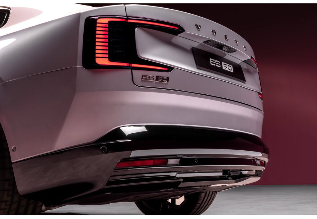 2026 Volvo ES90