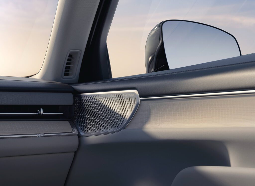 2026 Volvo ES90