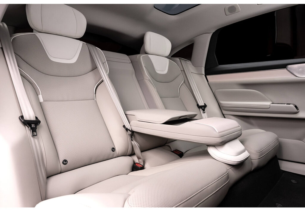 2026 Volvo ES90