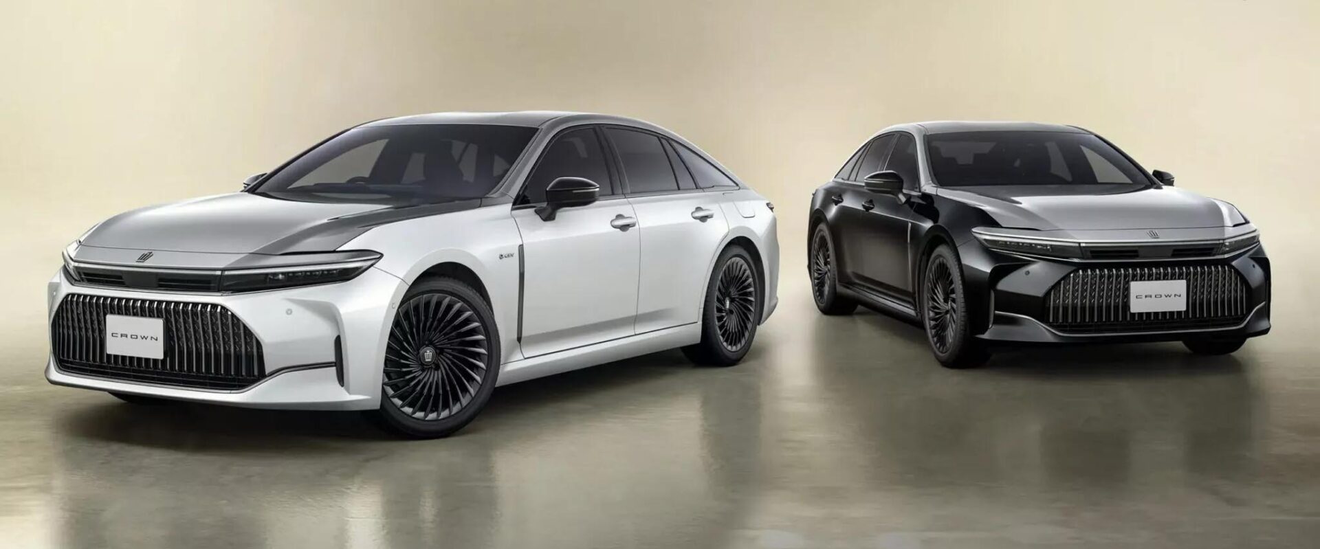 2026 TOYOTA CROWN Z THE 70TH - INEAX MOTORS